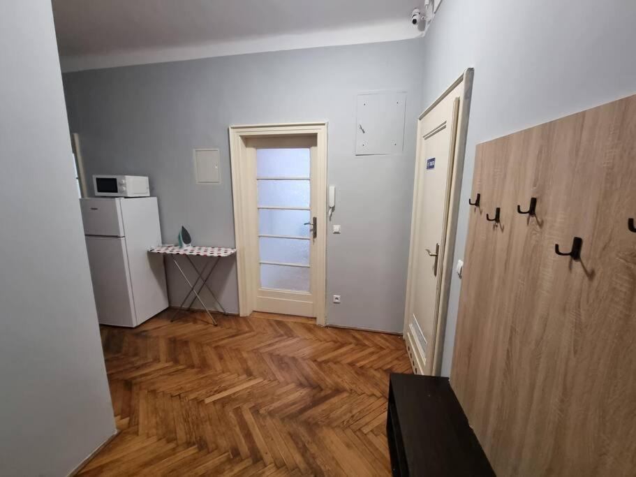 Fantastic Krk - Kr6 Room D Kraków Exteriör bild